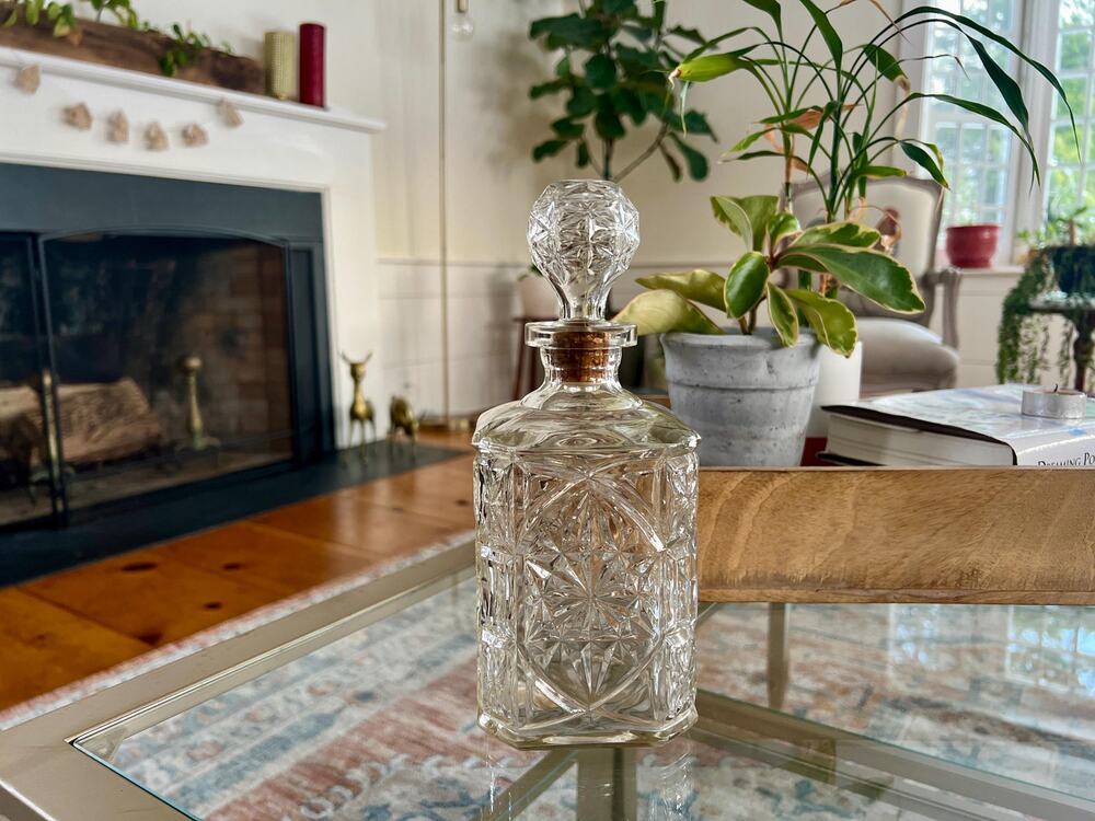 Vintage Glass Decanter Cork Stopper Six Point Star Barware Liquor Wine Bottle